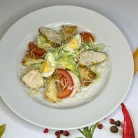 Цезарь с курицей в Вкусно как дома