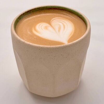 Капучино для Кевина в Уголок по цене 755 ₽