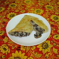 Блин с грибами в сливочном соусе в Масленица