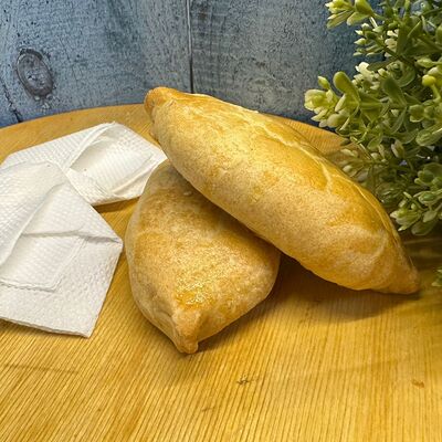 Бездрожжевой пирожок с яйцом и луком в МакоФФка Вкуса по цене 84 ₽