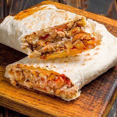 Шаурма с курицей в лаваше XL в Кафе Уют по цене 698 ₽