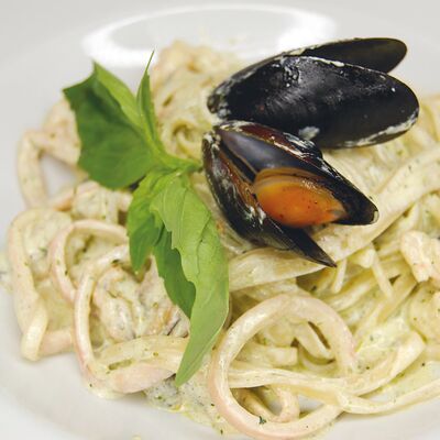 Паста с морепродуктами в сливочном соусе в Il Mio по цене 770 ₽