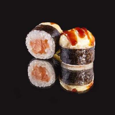 С лососем под сырной шапкой 230 г в Суши Ибица по цене 505 ₽