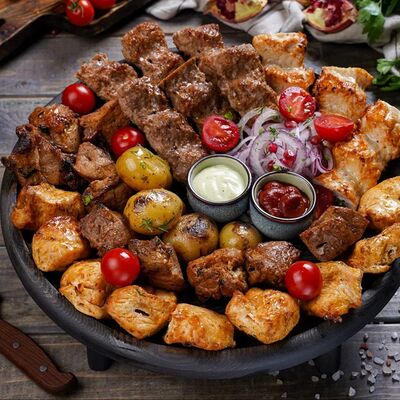 Ассорти без свинины (куриное) на 5-6 персон в Fastest Шашлык по цене 4500 ₽
