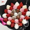 Букет из клубники в шоколаде Нежный шарм M в Клубника в шоколаде VeryBerryLab по цене 8590