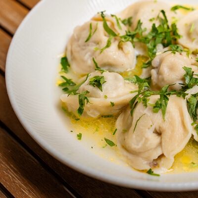 Пельмени с говядиной в Теория Гастробар по цене 725 ₽