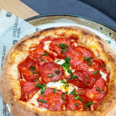 Пицца Чоризо в Wine Connection по цене 470 ₽