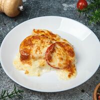 Треска запеченная с томатом и сыром в Family Food