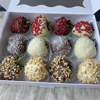 Набор 6 Клубника в шоколаде 12 штв Elinabuket по цене 2500 ₽