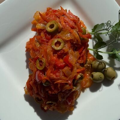 Минтай с овощами в Место встречи по цене 550 ₽