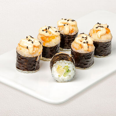 Ролл Сырная бомба с лососем в Суши wok по цене 359 ₽