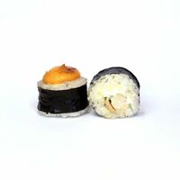 Фиджи с курицей ролл в Barrel Sushi