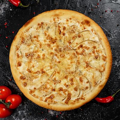 Пицца с грушей и сыром дорблюв Lacasa по цене 990 ₽