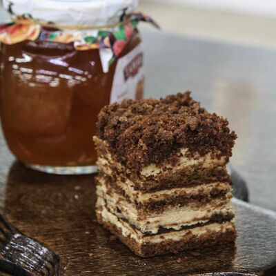 Пирожное Медовик в MisLavnes по цене 130 ₽