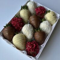 Клубника в шоколаде 12 шт Li в Allowberry