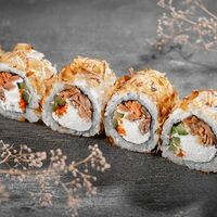 Такаяма в YOKO SUSHI