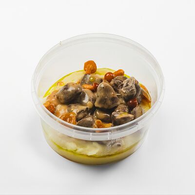 Куриные сердечки с картофельным пюрев Traveler's Coffee по цене 729 ₽