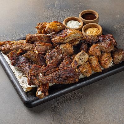 Ассорти шашлыков в Дикий койот по цене 2970 ₽