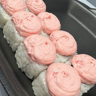 Love ролл с лососем в Pizza life по цене 405 ₽