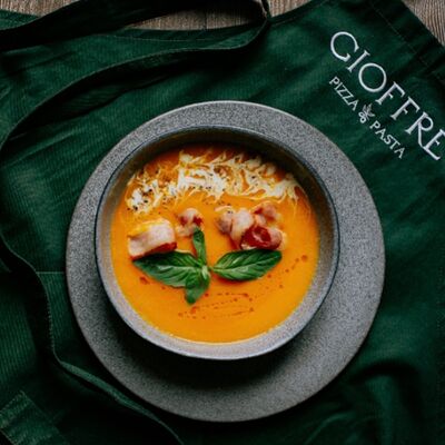 Суп из тыквы с беконом в Gioffre по цене 384 ₽