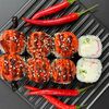 Запеченный ролл с крабом Спайси в Моремания Food по цене 490