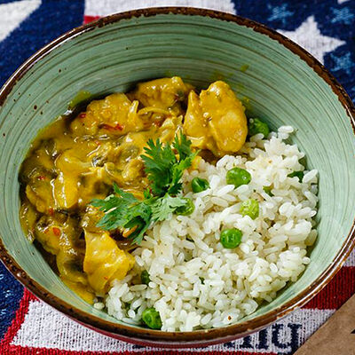 Карри Чикен в T.G.I. Friday's по цене 535