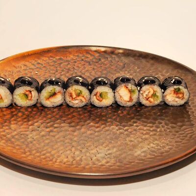 Мини-ролл с угрём и огурцом в Sushimarket по цене 700 ₽