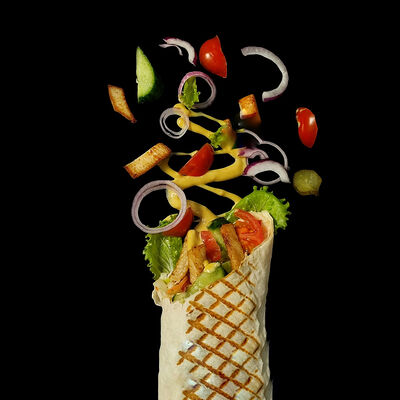 Шаурма со свининой стандарт в Гриль вагон по цене 370 ₽