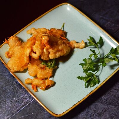 Go boo из курицы в кисло-сладком соусе в Go-Boo по цене 599 ₽