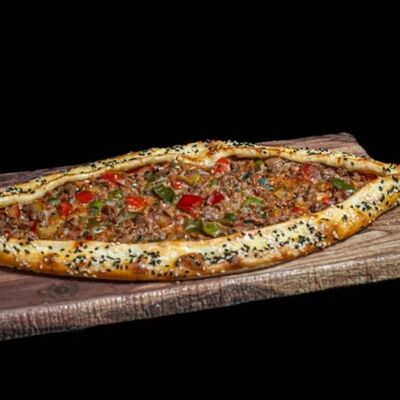 Пиде с гуляшом в Kantin по цене 550 ₽