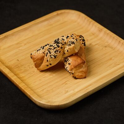 Семит с кунжутом в Duran по цене 90 ₽