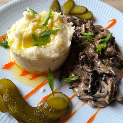 Бефстроганов в Жуир по цене 740 ₽