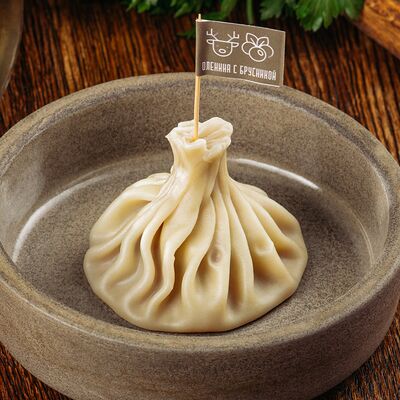 Хинкали оленина и брусника в Гуру по цене 200 ₽