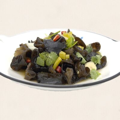 Салат из древесных грибов в Золотая панда по цене 1172 ₽