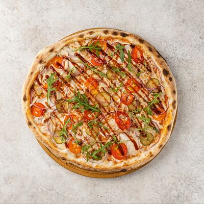 Чикен BBQ в ТОПКА Пицца на дровах по цене 1030 ₽