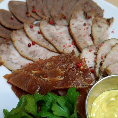 Мясное плато в Оазис кафе по цене 1100 ₽