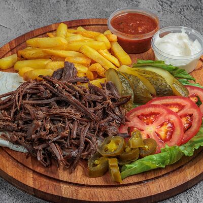 Тарелка со рваной говядиной в Мясоед по цене 1390 ₽