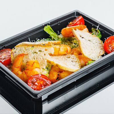 Цезарь с креветкой в Rolls Bar по цене 483 ₽