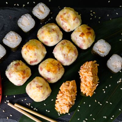 Сет Фудзи в Caviar Rolls по цене 1105 ₽