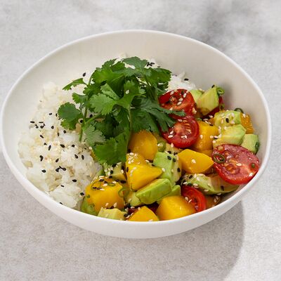 Поке с авокадо в Delicates Club по цене 795 ₽