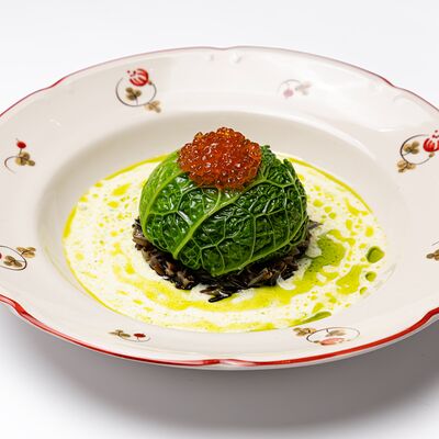 Голубец с крабом и красной икрой в Miss you по цене 1750 ₽