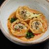 Японские гедза с креветкой и соусом Биск в Wok café по цене 650