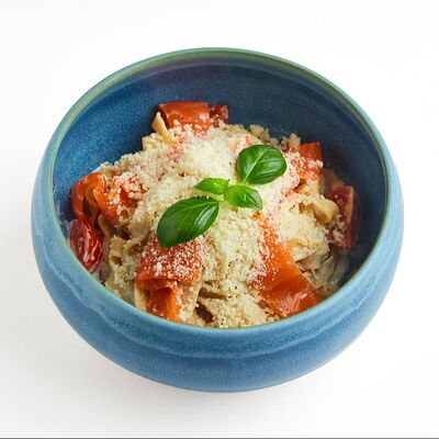 Паста с лососем в Блеск по цене 1200 ₽