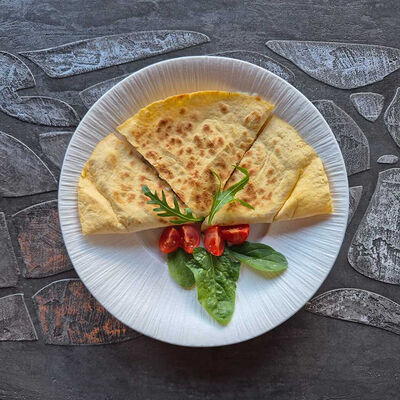 Омлет с сыром в тортилье в Артхаус по цене 440 ₽