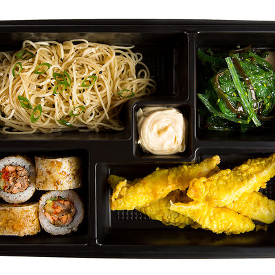 Бенто-ланч с окунем в Вкус и лосось по цене 550