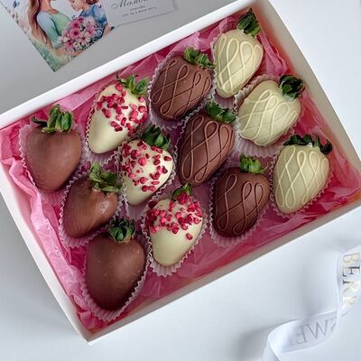 Клубника в шоколаде 12 шт. в Berry sweets по цене 3030 ₽