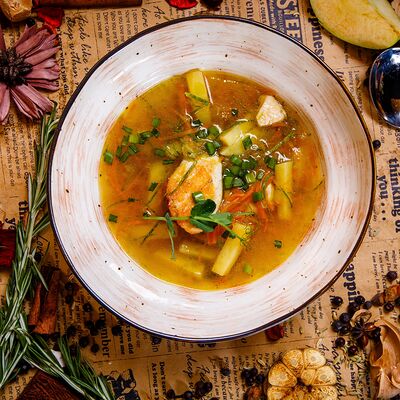 Консоме с курицей и цукини в Столица по цене 420 ₽