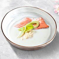 Суп Сливочный с лососем в Sushi White Lux