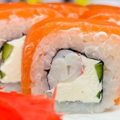 Филадельфия с креветкойв Sashimi по цене 540 ₽