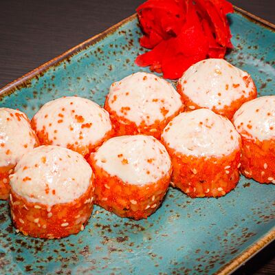 Запеченный ролл Ранчо в Суши Море Мото по цене 379 ₽